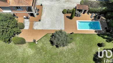 House in Entraigues-sur-la-Sorgue (84320)