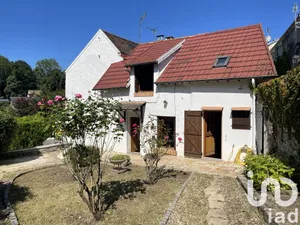 House at Évecquemont (78740)