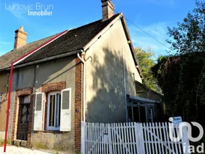 Maison de village à Mézilles (89130)