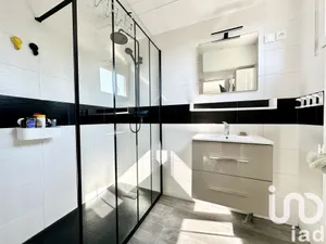 Apartment at Les Ageux (60700)