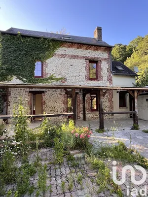 Traditional house at Gonneville-sur-Honfleur (14600)