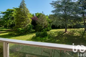 Apartment at Freneuse (78840)