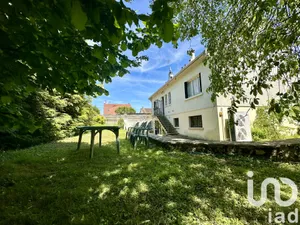 Traditional house at Cerny (91590)