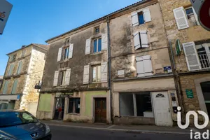 Building at Thiviers (24800)
