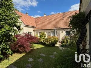House at Bonnelles (78830)