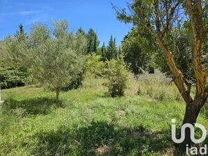 Building plot at Le Thor (84250)