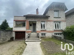 Maison à Saint-Pierre-lès-Nemours (77140)