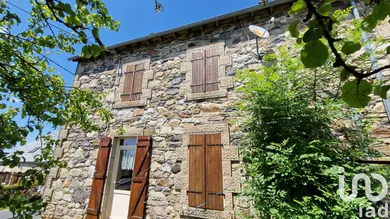 Maison à Saint-Genès-Champespe (63850)