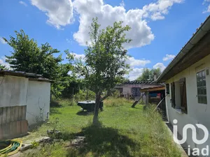 Maison à Les Églisottes-et-Chalaures (33230)