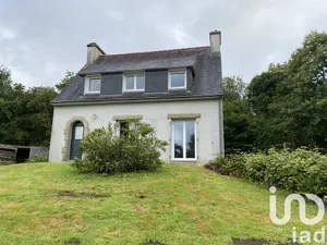 Traditional house at PLONÉIS (29710)