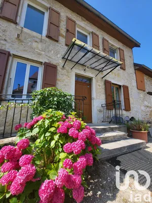Maison traditionnelle à Yenne (73170)