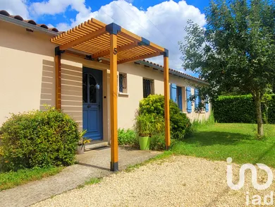 Traditional house in SAINT-CHRISTOPHE (86230)