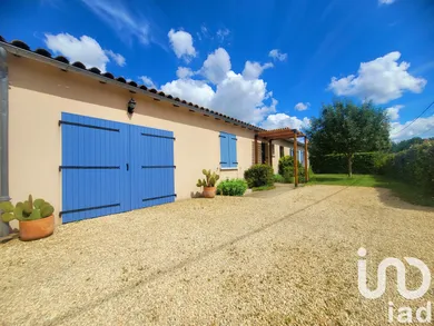 Traditional house in SAINT-CHRISTOPHE (86230)