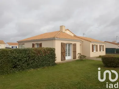 Maison traditionnelle à BELLEVIGNY (85170)