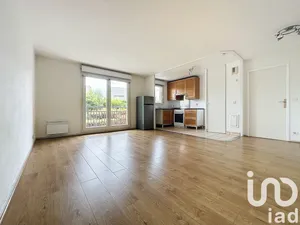 Appartement à Sainte-Geneviève-des-Bois (91700)