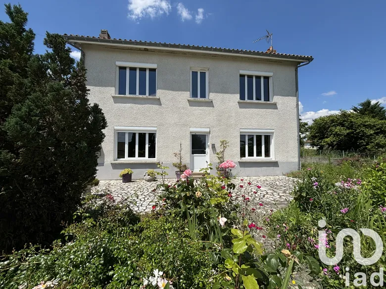 Maison 7 pièces 150 m² · à Amailloux · 150 m² · 99 500 €