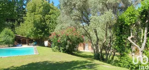 Maison traditionnelle à Aix-en-Provence (13090)