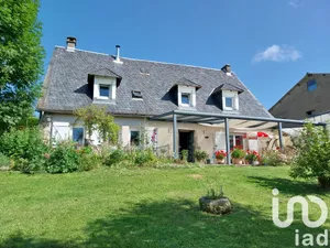 Maison à Tauves (63690)