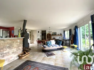 Maison traditionnelle à Avrillé (85440)
