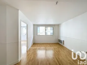 Apartment at Reims (51100)