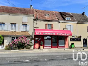 Building at Pontcarré (77135)