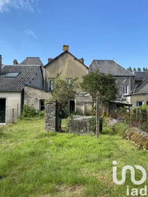 Townhouse at Izé (53160)
