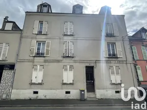 Building at Montereau-Fault-Yonne (77130)