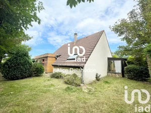 Architectural house at Camiers (62176)
