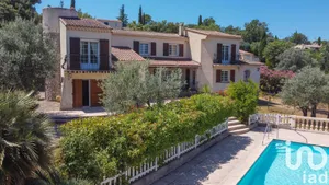 Maison traditionnelle à Trans-en-Provence (83720)