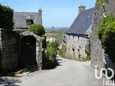 Building plot in Locronan (29180)