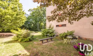 Apartment in Carrières-sur-Seine (78420)