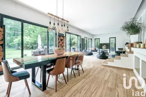 Maison d'architecte à Lamorlaye (60260)