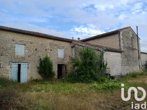 Maison de campagne à Brioux-sur-Boutonne (79170)