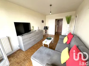 Studio à Pantin (93500)