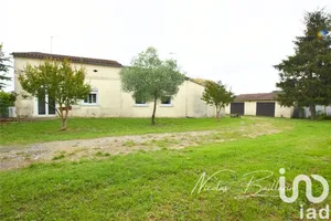 Park home at Cussac-Fort-Médoc (33460)
