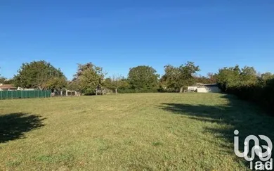 Building plot at Pons (17800)