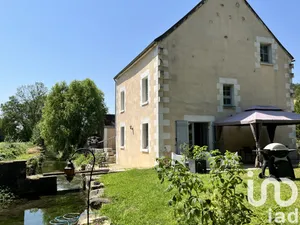 House at Deux Rivières (89460)