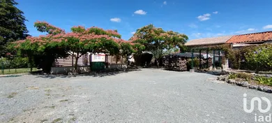 Longere at Les Éduts (17510)