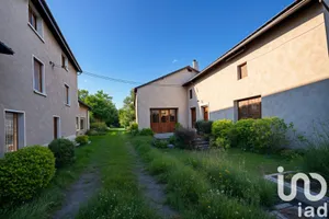 House at Vaulx-en-Velin (69120)