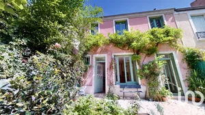 House in Paris (75020)