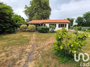 House at Pessac (33600)