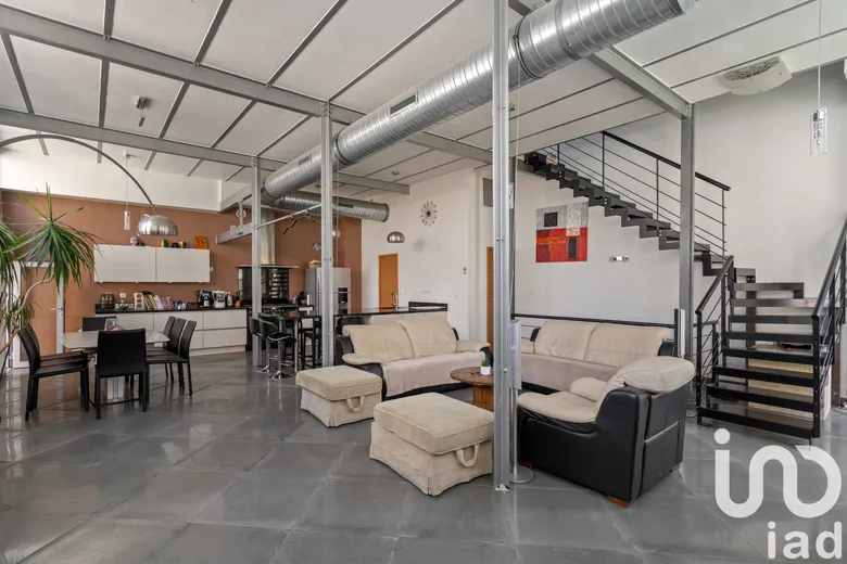 Maison 5 pièces 223 m² · à Lyon · 223 m² · 620 000 €