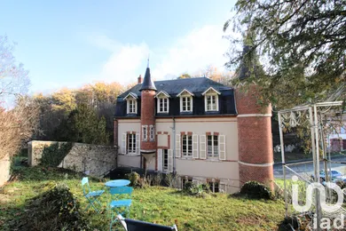 Building at Évaux-les-Bains (23110)
