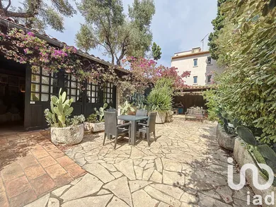 Apartment at saint-laurent-du-var (06700)