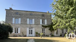 Mansion at Lusseray (79170)