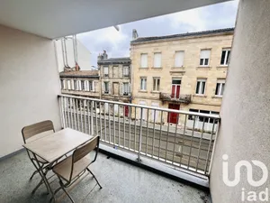 Appartement à BORDEAUX (33000)