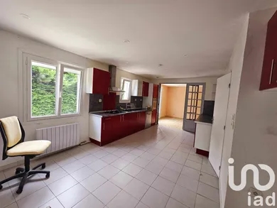 Maison traditionnelle à Chéroy (89690)