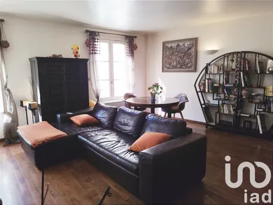 Apartment at Senlis (60300) — 8/16
