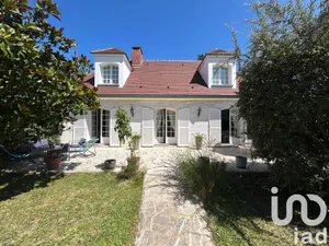 Maison traditionnelle à Ballainvilliers (91160)