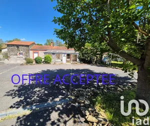 Longere at CHAUVE (44320)